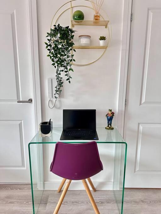 Central Derby Urban 2 Bedroom Flat - An Oasis Of Elegance! Free Parking And Wifi Suitable For Families And Professionals Экстерьер фото