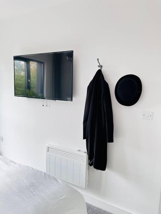 Central Derby Urban 2 Bedroom Flat - An Oasis Of Elegance! Free Parking And Wifi Suitable For Families And Professionals Экстерьер фото