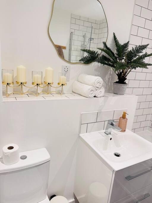 Central Derby Urban 2 Bedroom Flat - An Oasis Of Elegance! Free Parking And Wifi Suitable For Families And Professionals Экстерьер фото